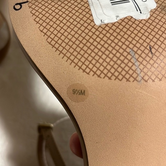 Gianni Bini Elegant Tan Block Heel Sandals - Picture 11 of 13